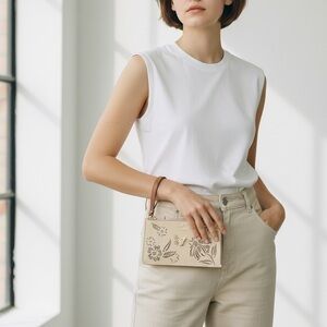 Kate Spade Lucy Perforated Medium L-Zip Wristl